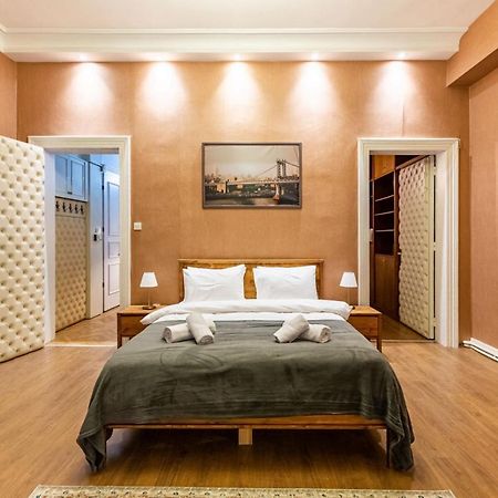 Historical Flat With A Lovely Sea View In Beyoglu Стамбул Екстер'єр фото